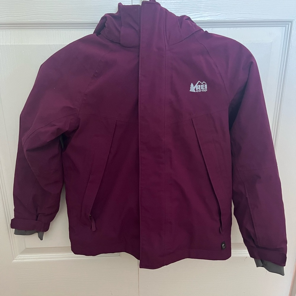 REI kids snow/ski coat. Size small (8). Plum/purple